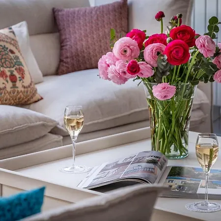 La Baronnie & Villa *